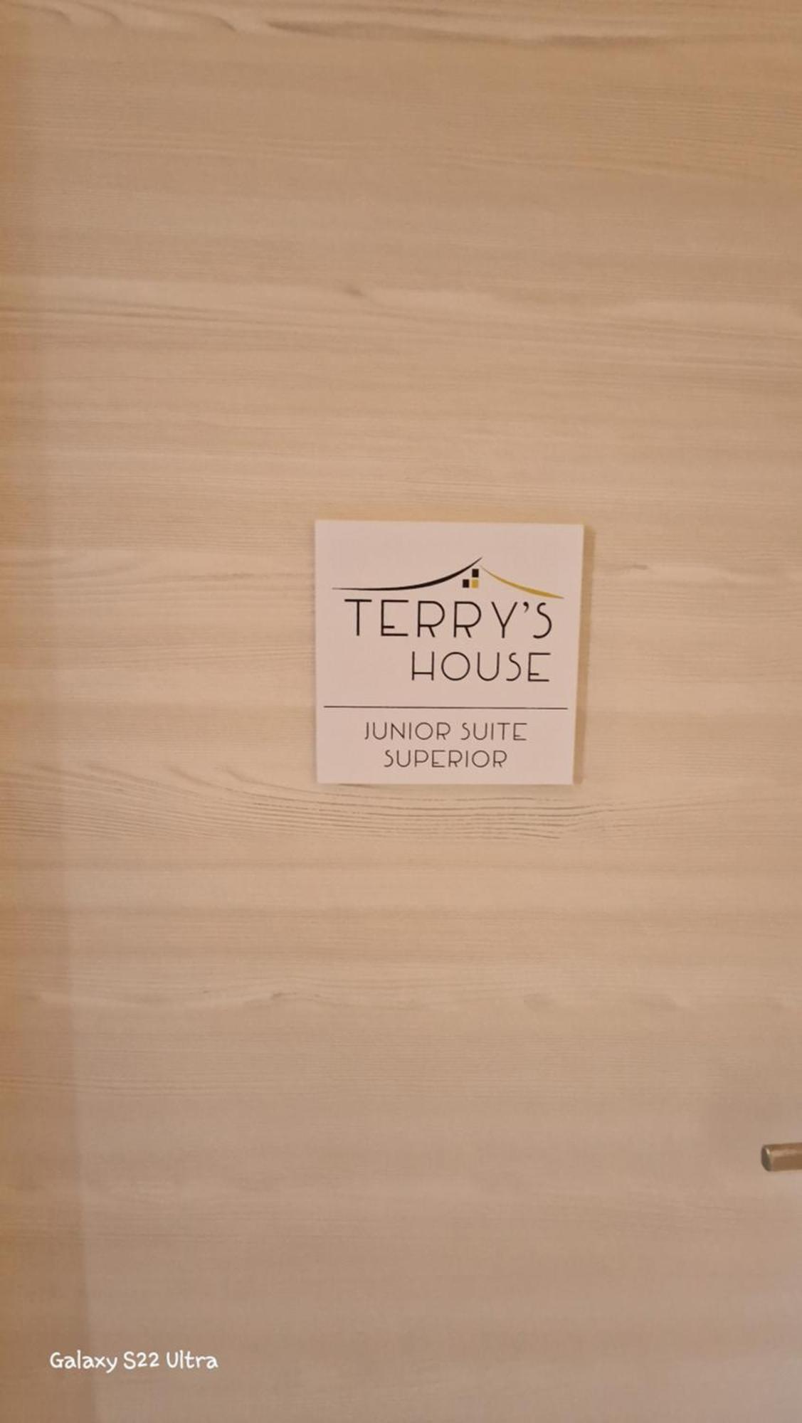 Terry'S House Hotel Nuoro  Ngoại thất bức ảnh
