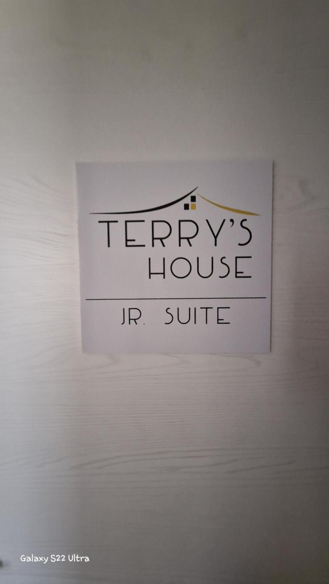 Terry'S House Hotel Nuoro  Ngoại thất bức ảnh