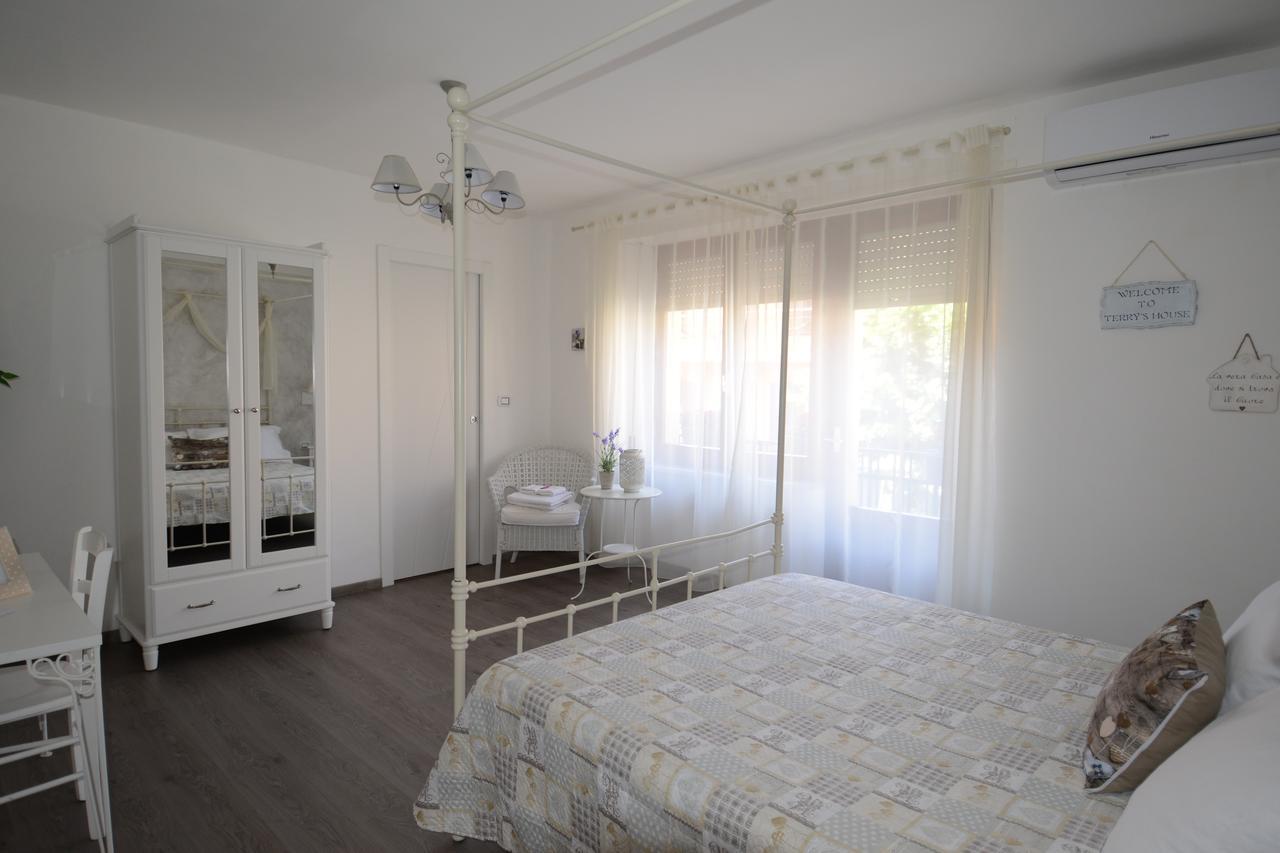 Terry'S House Hotel Nuoro  Ngoại thất bức ảnh